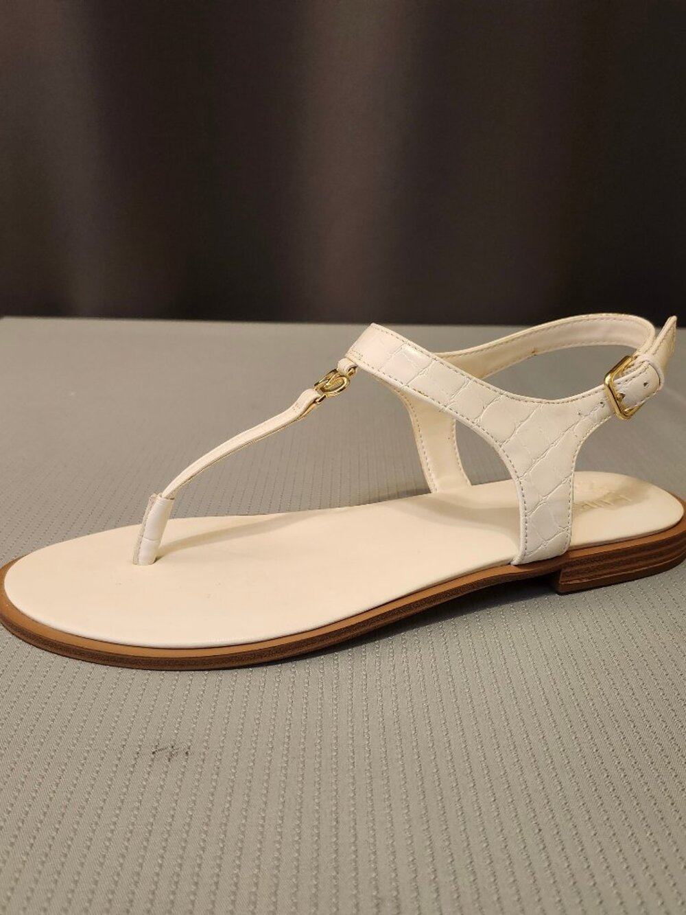 Naturalizer White "Lizzi" Thong Sandal - NWOB